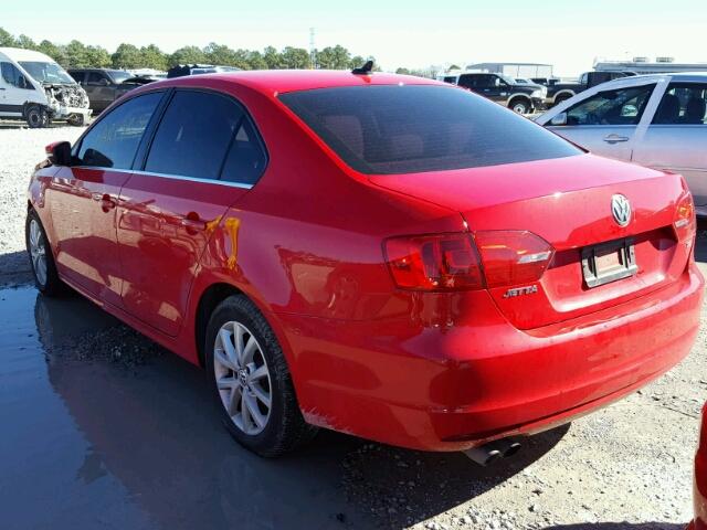 3VWD07AJ8EM432564 - 2014 VOLKSWAGEN JETTA SE RED photo 3