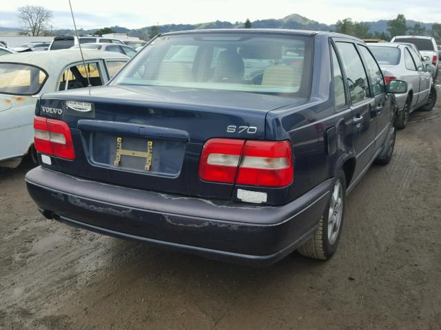 YV1LS61J7Y2630674 - 2000 VOLVO S70 BASE BLUE photo 4