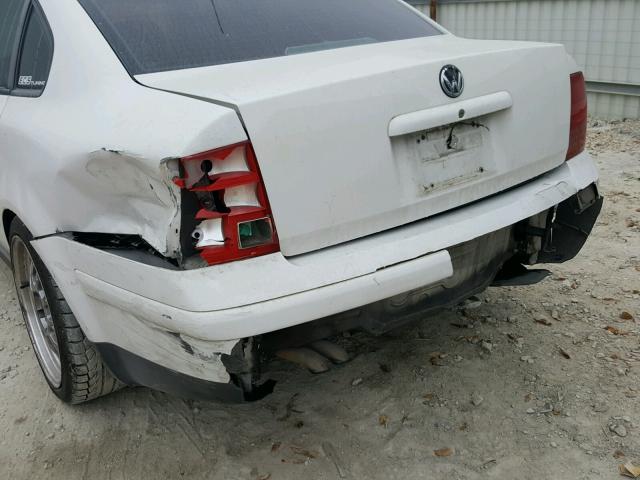 WVWMA63B4XE496464 - 1999 VOLKSWAGEN PASSAT GLS WHITE photo 9