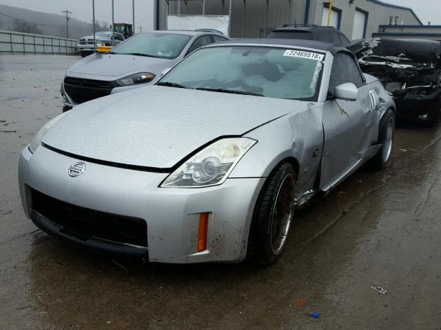 JN1BZ36A37M653833 - 2007 NISSAN 350Z ROADS SILVER photo 2