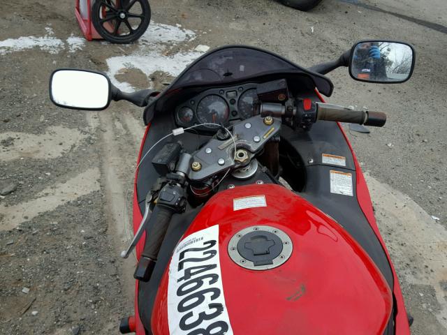 JS1GW71AX42106280 - 2004 SUZUKI GSX1300 R RED photo 5