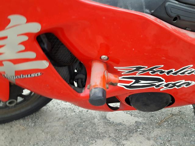 JS1GW71AX42106280 - 2004 SUZUKI GSX1300 R RED photo 7