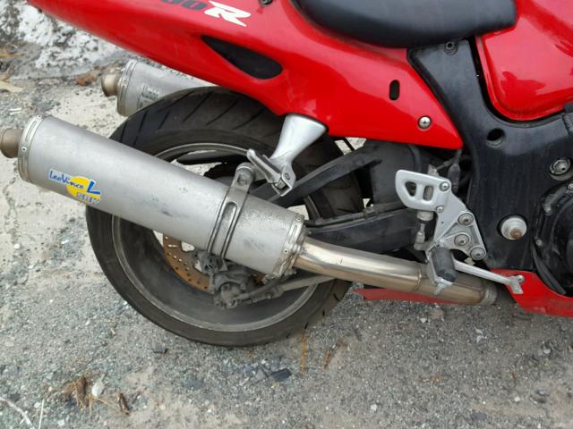 JS1GW71AX42106280 - 2004 SUZUKI GSX1300 R RED photo 9