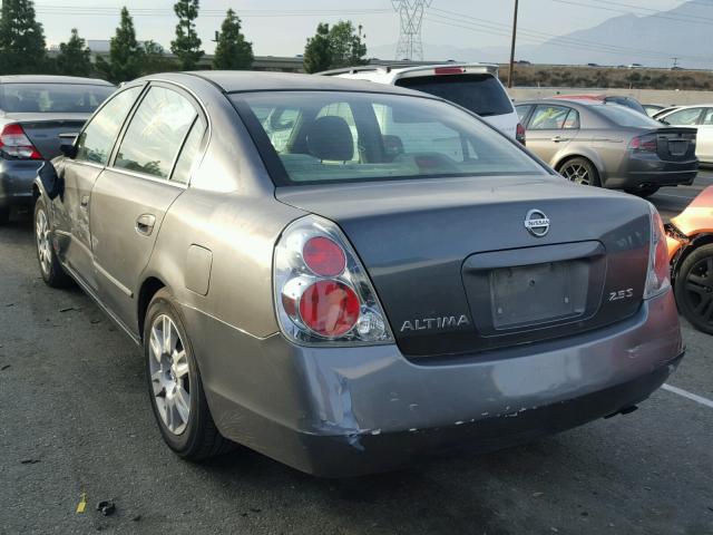 1N4AL11D55N911394 - 2005 NISSAN ALTIMA S GRAY photo 3