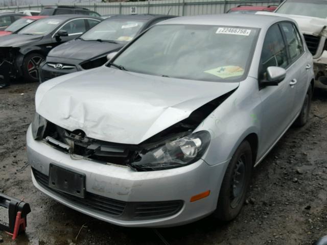 WVWDB7AJ2DW085437 - 2013 VOLKSWAGEN GOLF SILVER photo 2