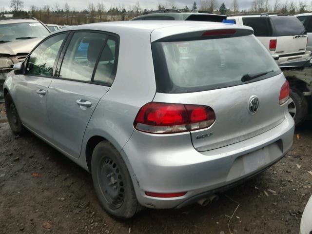 WVWDB7AJ2DW085437 - 2013 VOLKSWAGEN GOLF 银色 照片 3