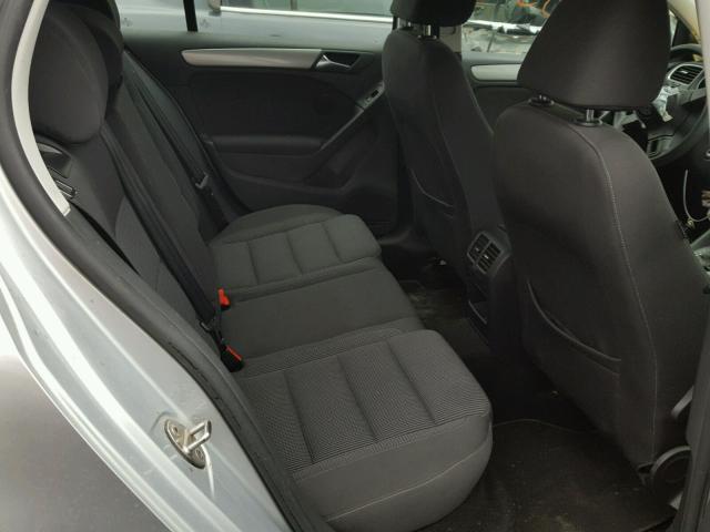 WVWDB7AJ2DW085437 - 2013 VOLKSWAGEN GOLF 银色 照片 6