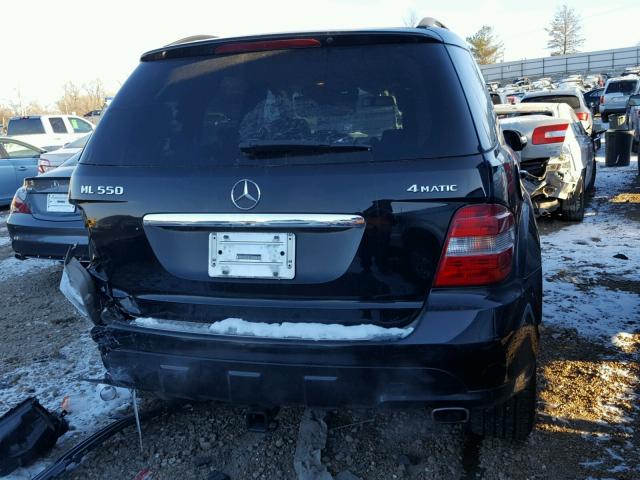 4JGBB72E48A360975 - 2008 MERCEDES-BENZ ML 550 BLACK photo 4