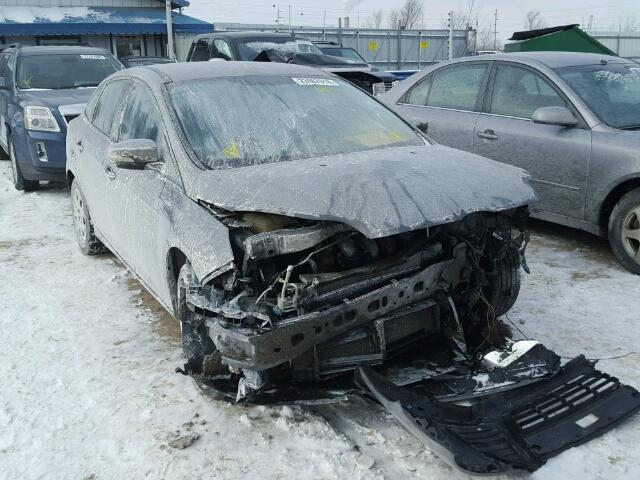 1FAHP3F20CL385299 - 2012 FORD FOCUS SE GRAY photo 1