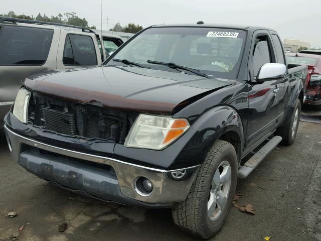 1N6AD06U47C413421 - 2007 NISSAN FRONTIER K BLACK photo 2