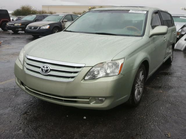 4T1BK36B16U106970 - 2006 TOYOTA AVALON XL GREEN photo 2