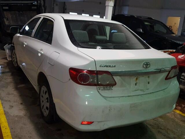 2T1BU4EE2DC108513 - 2013 TOYOTA COROLLA BA WHITE photo 3