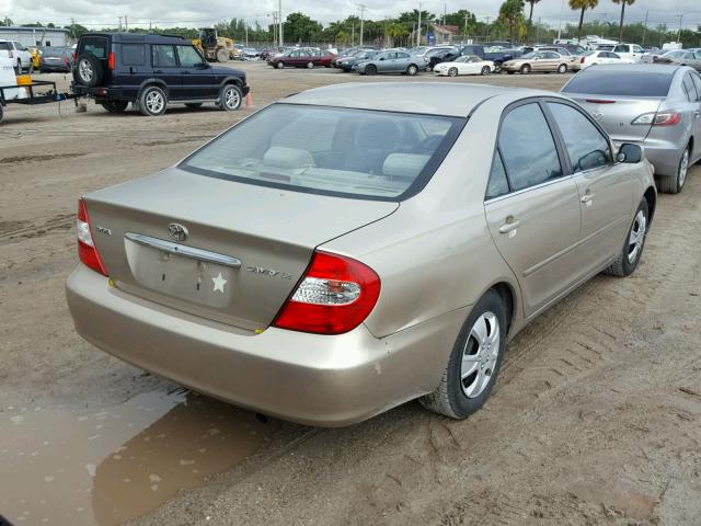 4T1BE32K32U543084 - 2002 TOYOTA CAMRY LE GOLD photo 4