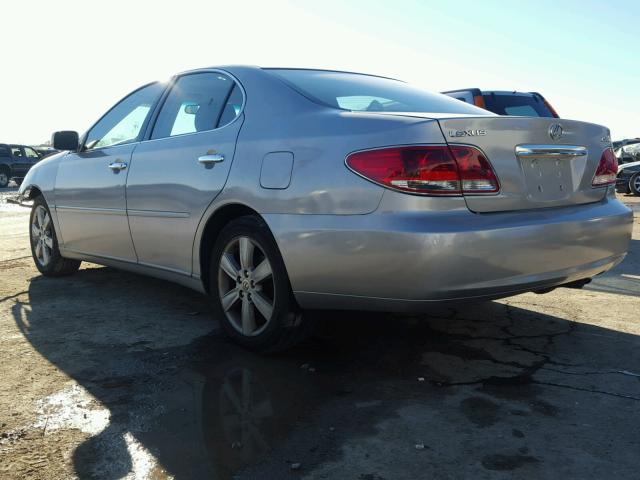 JTHBA30G455138055 - 2005 LEXUS ES 330 SILVER photo 3