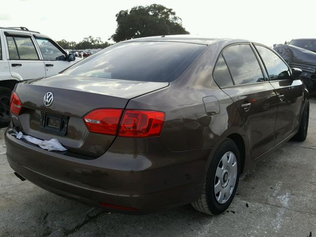 3VW2K7AJ5EM309922 - 2014 VOLKSWAGEN JETTA BASE 棕色 照片 4