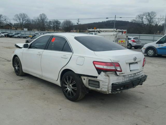 4T1BF3EK7BU589574 - 2011 TOYOTA CAMRY BASE WHITE photo 3