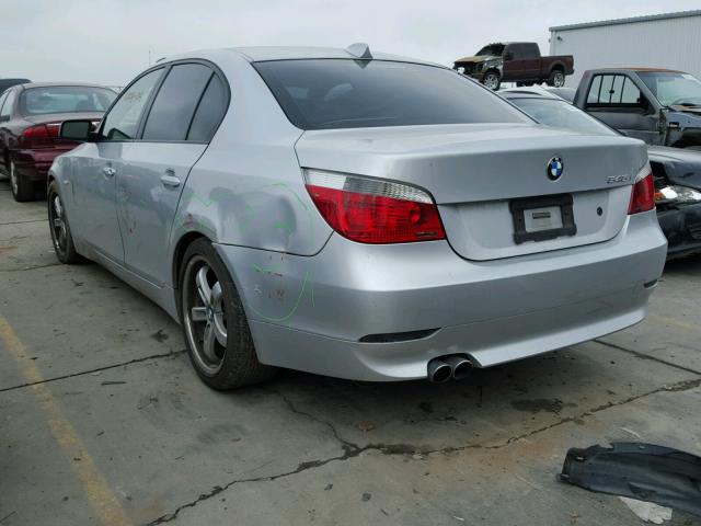 WBANB33564B113807 - 2004 BMW 545 I SILVER photo 3