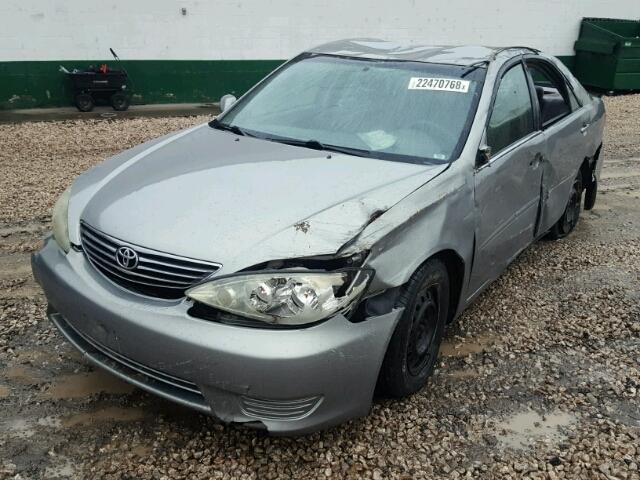 4T1BE32K55U617478 - 2005 TOYOTA CAMRY LE TAN photo 2