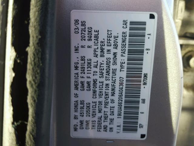 19UUA66206A043607 - 2006 ACURA 3.2TL SILVER photo 10