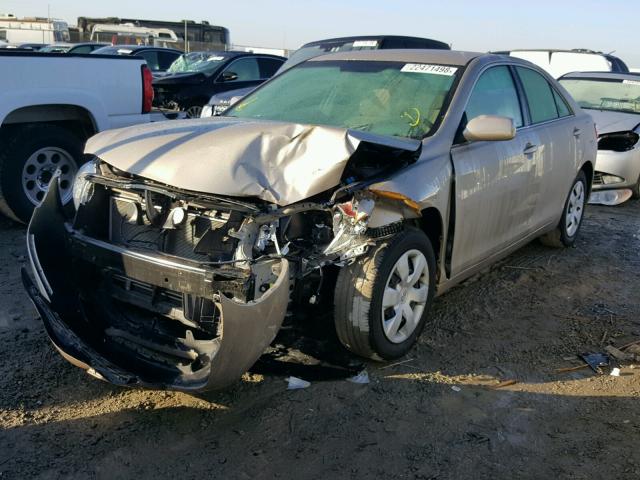 4T1BE46K97U093318 - 2007 TOYOTA CAMRY NEW GOLD photo 2