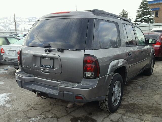 1GNET16M566115283 - 2006 CHEVROLET TRAILBLAZE GRAY photo 4