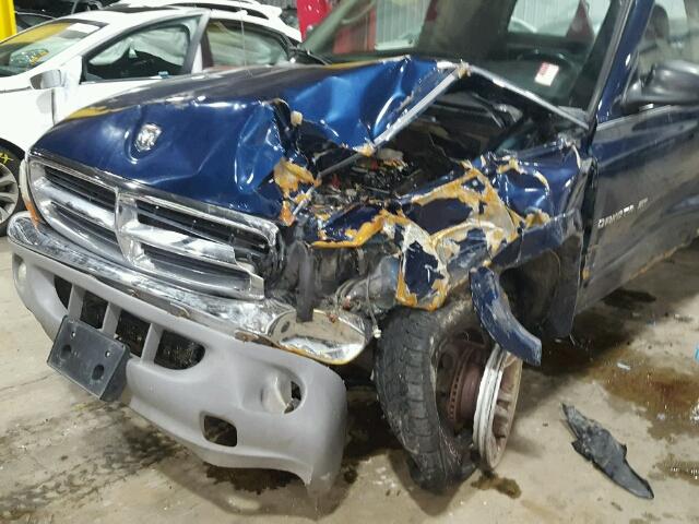 1B7GG42N02S684470 - 2002 DODGE DAKOTA SLT BLUE photo 9