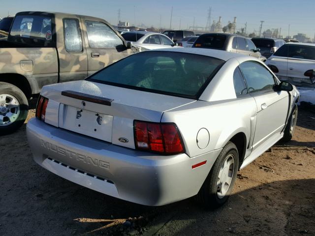 1FAFP4044YF229344 - 2000 FORD MUSTANG SILVER photo 4