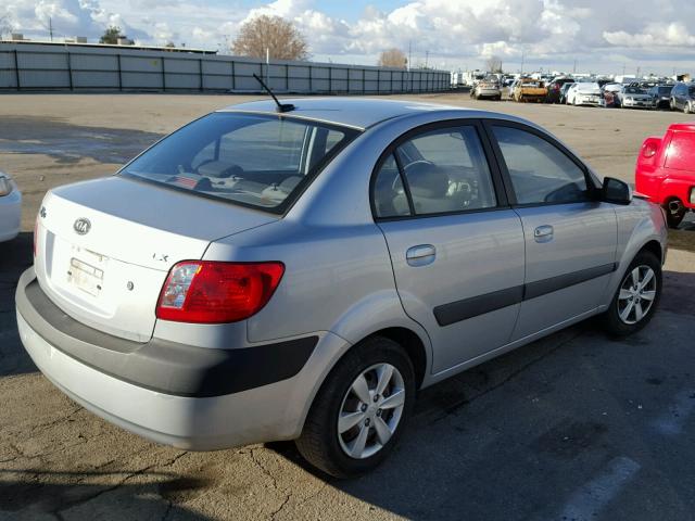 KNADE223396482380 - 2009 KIA RIO BASE SILVER photo 4