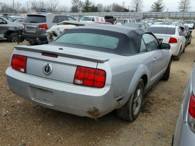 1ZVHT84N485119230 - 2008 FORD MUSTANG SILVER photo 4