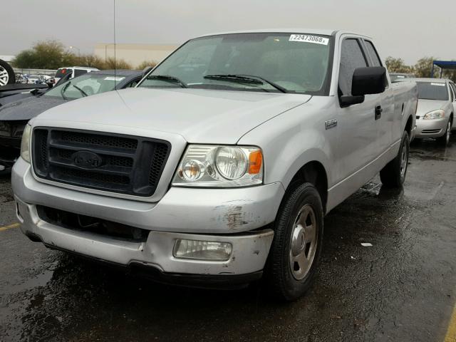 1FTRX12W15NA80980 - 2005 FORD F150 SILVER photo 2