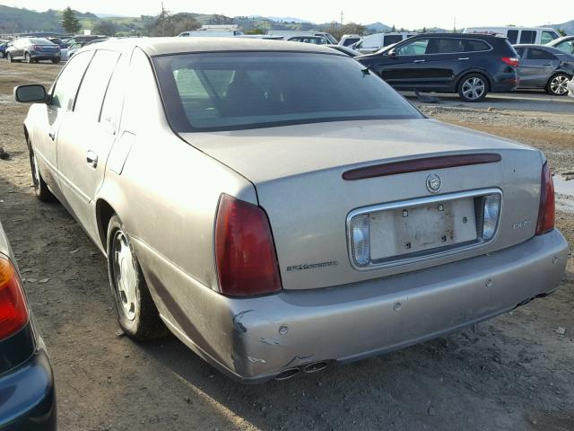 1G6KE57YX2U150845 - 2002 CADILLAC DEVILLE DH BROWN photo 3