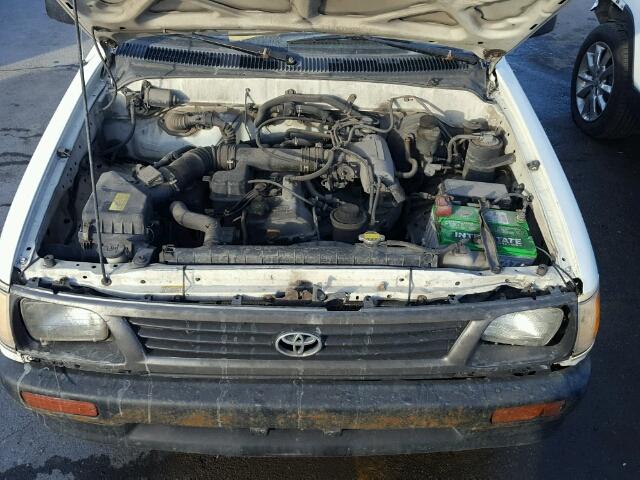 4TANL42N3TZ137748 - 1996 TOYOTA TACOMA WHITE photo 7