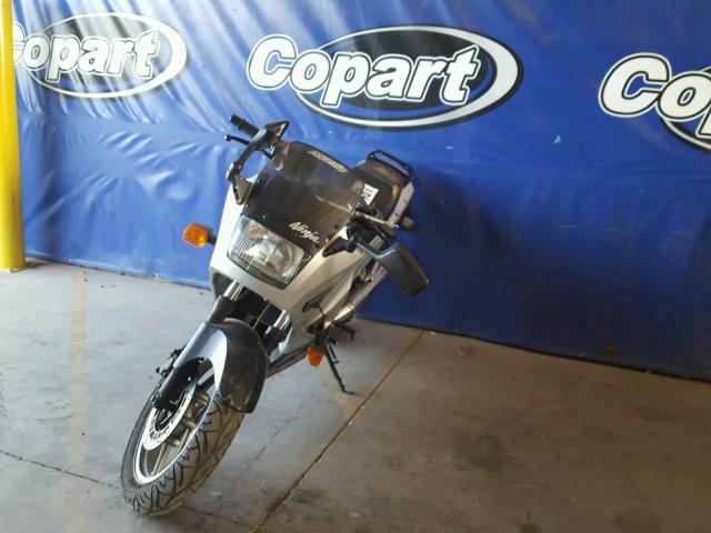 JKAEXMF187DA42649 - 2007 KAWASAKI EX250 F SILVER photo 2