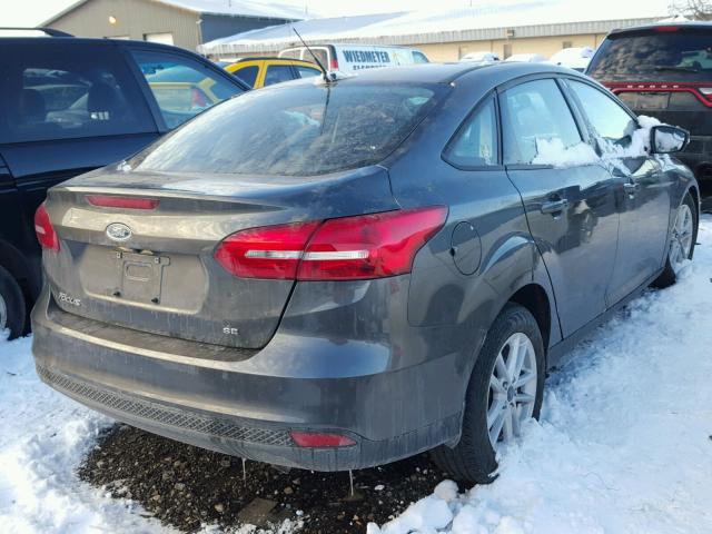 1FADP3F20HL203106 - 2017 FORD FOCUS SE GRAY photo 4