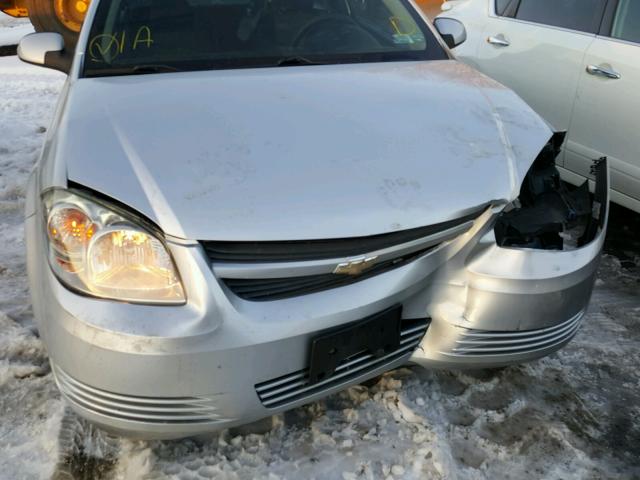 1G1AT18H097103721 - 2009 CHEVROLET COBALT LT SILVER photo 9