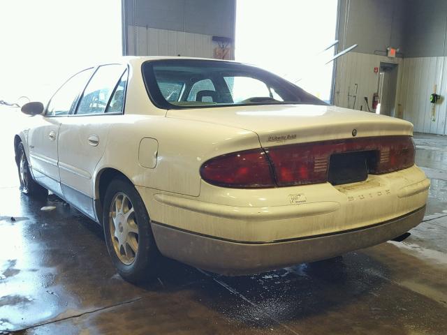 2G4WF5213W1473461 - 1998 BUICK REGAL GS WHITE photo 3