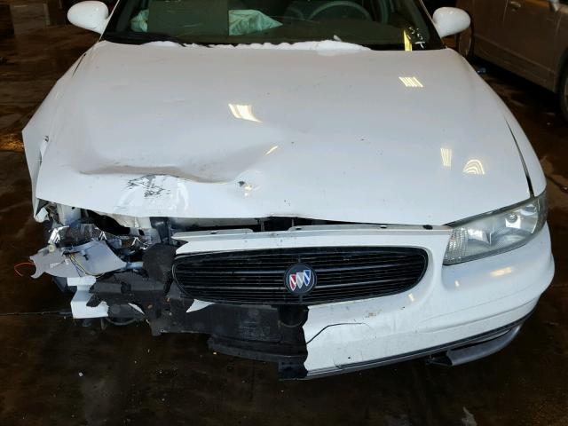 2G4WF5213W1473461 - 1998 BUICK REGAL GS WHITE photo 9