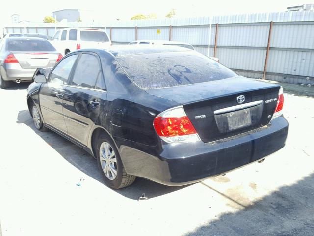 4T1BF32K25U089427 - 2005 TOYOTA CAMRY LE BLACK photo 3