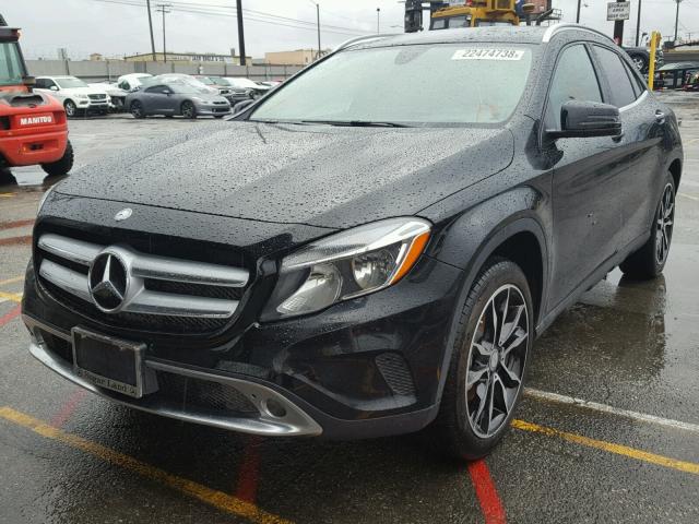 WDCTG4EBXHJ320064 - 2017 MERCEDES-BENZ GLA 250 BLACK photo 2