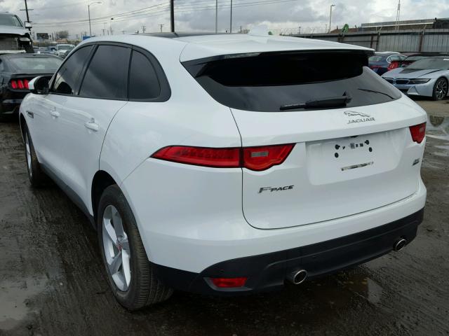 SADCJ2BV9HA047195 - 2017 JAGUAR F-PACE PRE WHITE photo 3