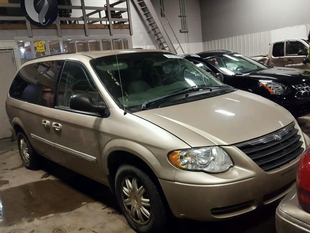 2A4GP54L06R866379 - 2006 CHRYSLER TOWN & COU TAN photo 1