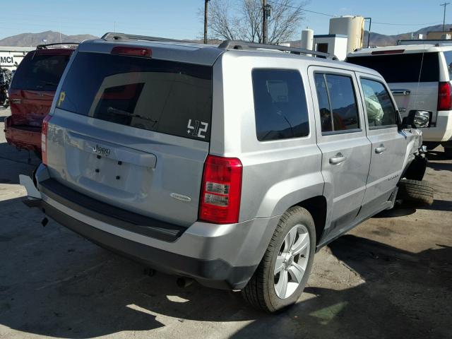 1C4NJPFBXFD241523 - 2015 JEEP PATRIOT LA GRAY photo 4