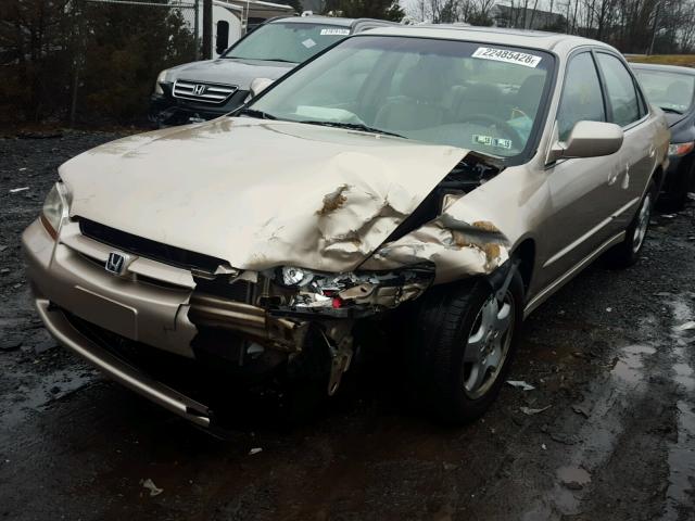 1HGCG1656YA003199 - 2000 HONDA ACCORD EX TAN photo 2