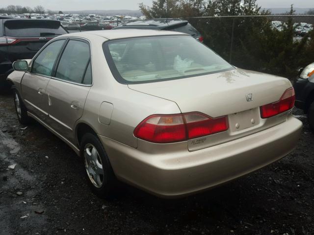 1HGCG1656YA003199 - 2000 HONDA ACCORD EX TAN photo 3