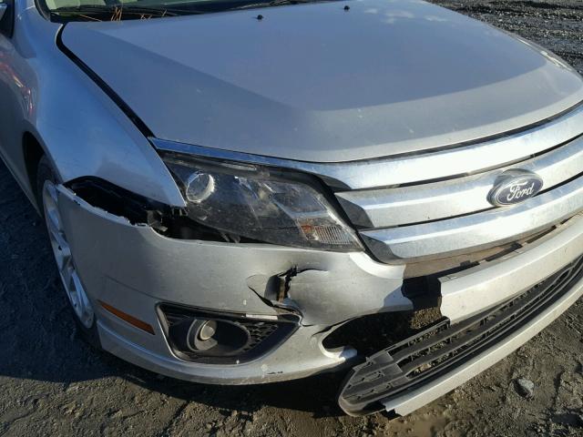 3FAHP0HA1AR338249 - 2010 FORD FUSION SE SILVER photo 9