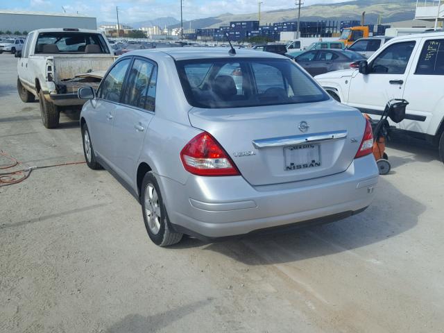 3N1BC11E37L400697 - 2007 NISSAN VERSA S SILVER photo 3