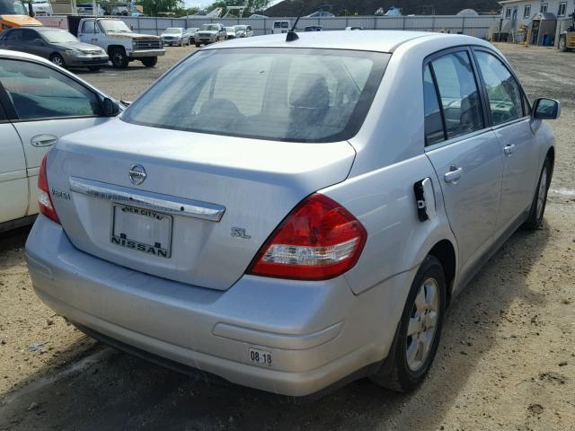 3N1BC11E37L400697 - 2007 NISSAN VERSA S SILVER photo 4