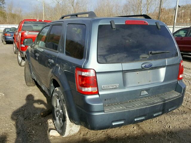 1FMCU9D70CKA77713 - 2012 FORD ESCAPE XLT BLUE photo 3