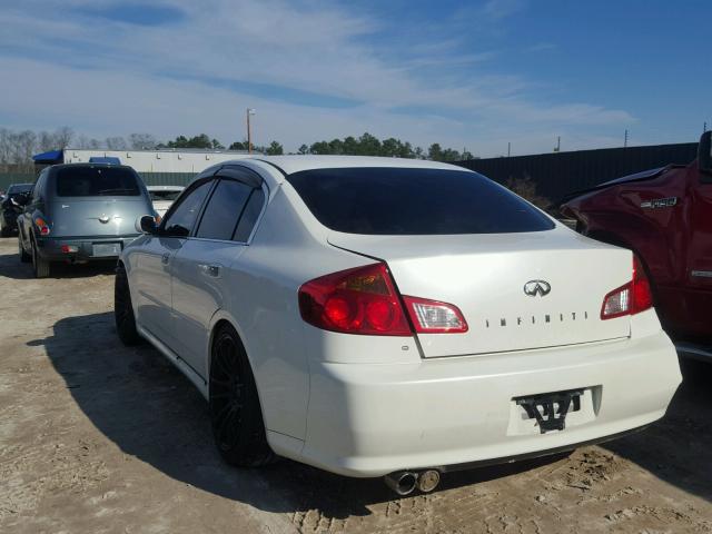 JNKCV51EX5M215132 - 2005 INFINITI G35 WHITE photo 3