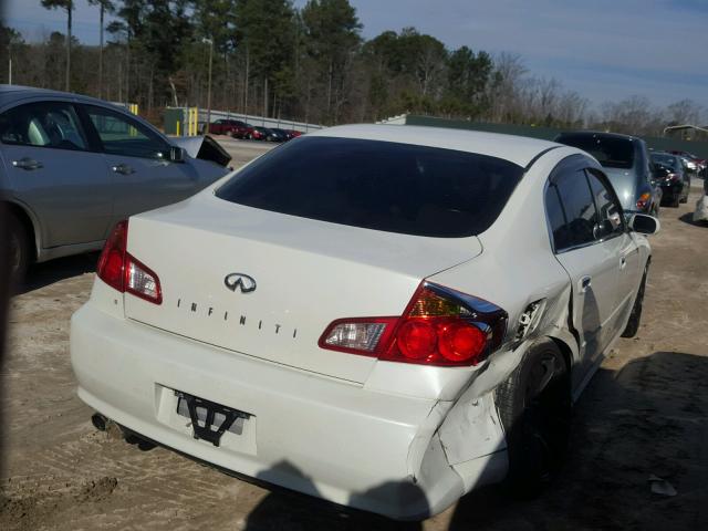 JNKCV51EX5M215132 - 2005 INFINITI G35 WHITE photo 4